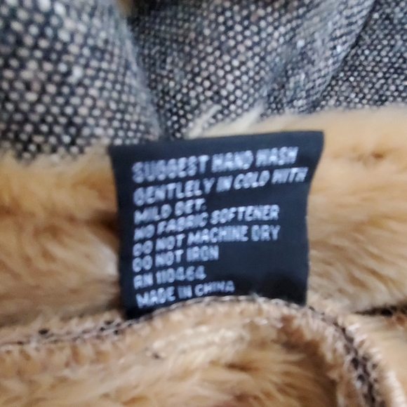 Montanaco faux fur lined coat - Picture 4 of 8